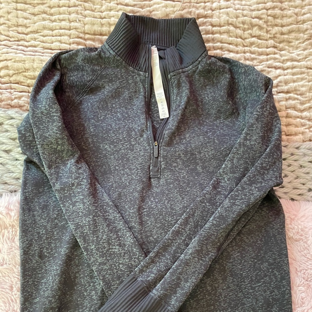 LULULEMON HALF ZIP